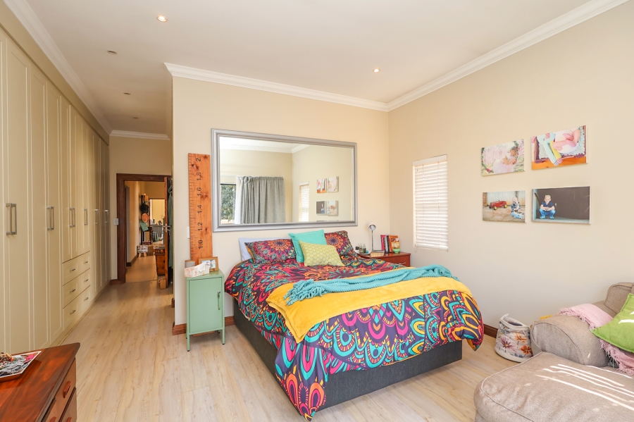 4 Bedroom Property for Sale in The Coves North West